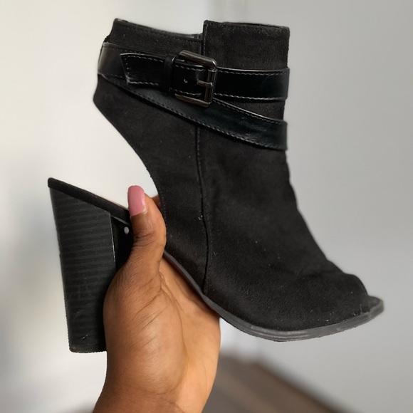 Boots sandal open toes and back for fall - Picture 2 of 9